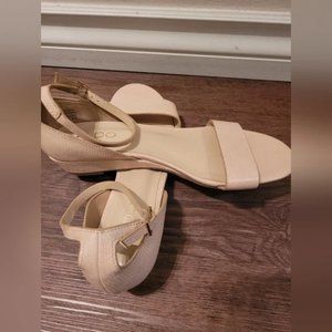 Aldo Sandals s7